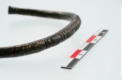 Foto von Bronzeperlarmreif (NHMW-PRAE-024276)